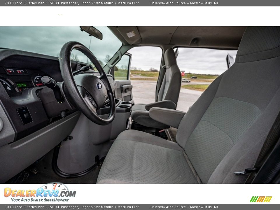 2010 Ford E Series Van E350 XL Passenger Ingot Silver Metallic / Medium Flint Photo #18