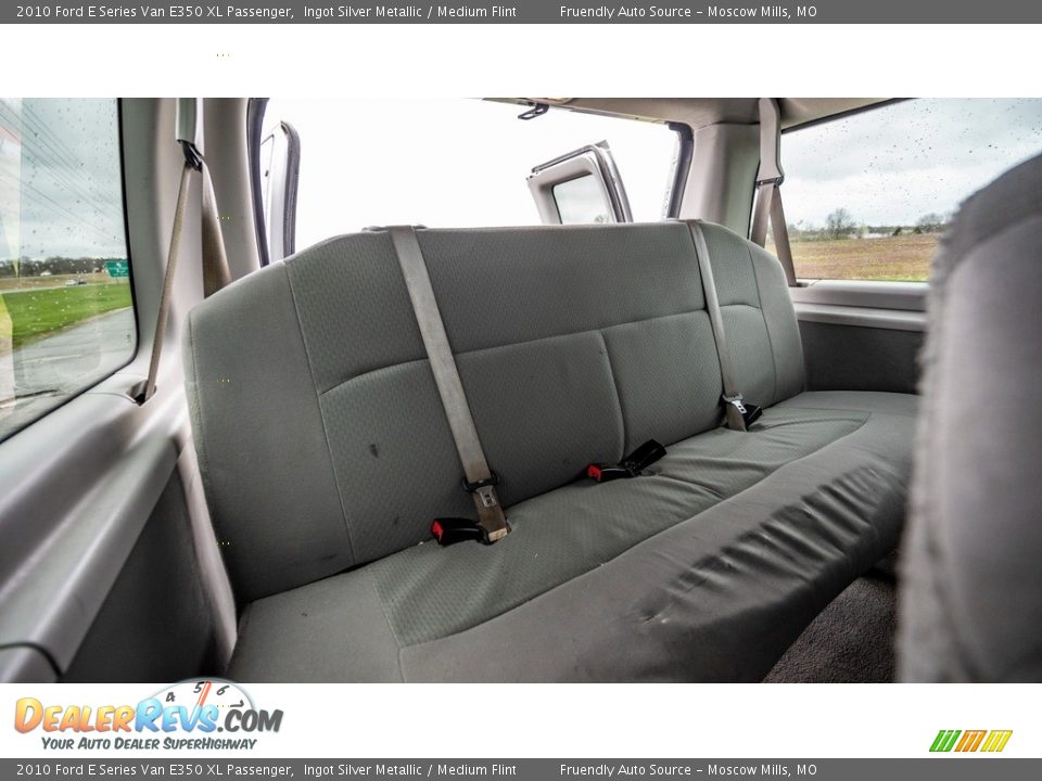 2010 Ford E Series Van E350 XL Passenger Ingot Silver Metallic / Medium Flint Photo #22