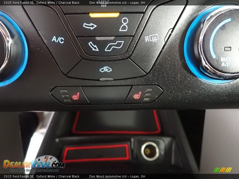 2015 Ford Fusion SE Oxford White / Charcoal Black Photo #4