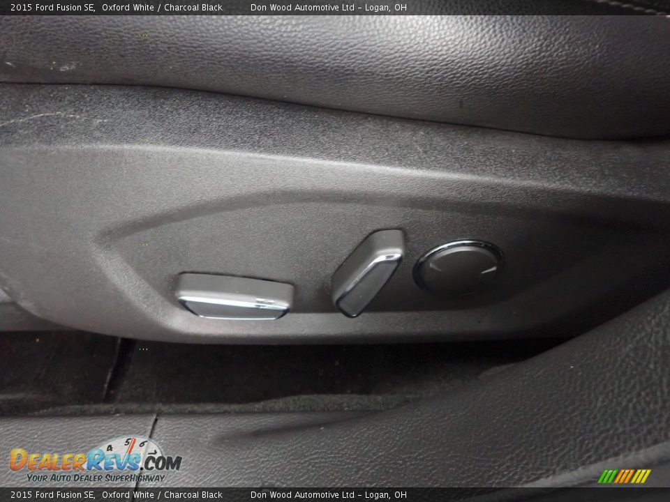2015 Ford Fusion SE Oxford White / Charcoal Black Photo #17