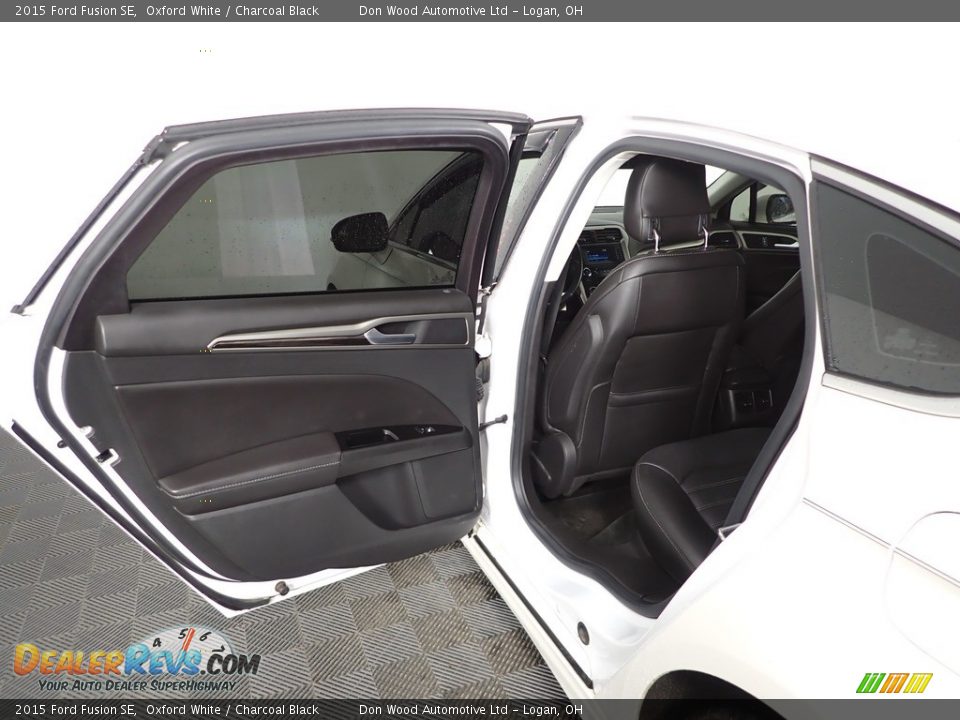 2015 Ford Fusion SE Oxford White / Charcoal Black Photo #27