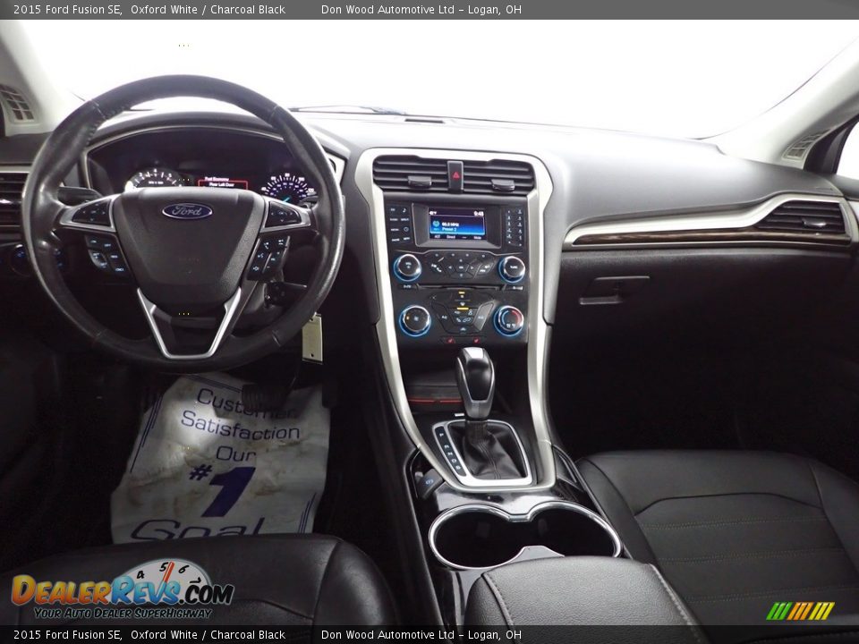 2015 Ford Fusion SE Oxford White / Charcoal Black Photo #29