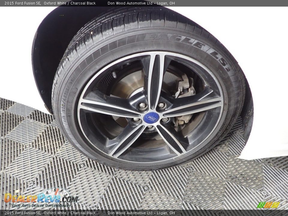 2015 Ford Fusion SE Oxford White / Charcoal Black Photo #35