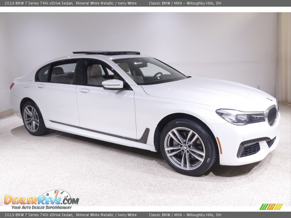 Mineral White Metallic 2019 BMW 7 Series 740i xDrive Sedan Photo #1