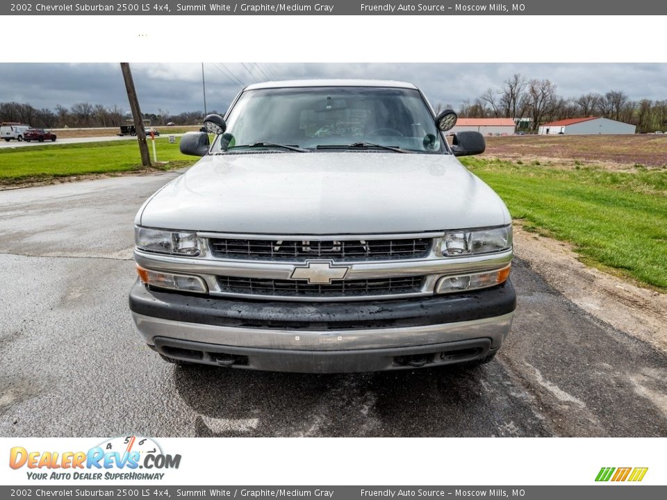 2002 Chevrolet Suburban 2500 LS 4x4 Summit White / Graphite/Medium Gray Photo #9