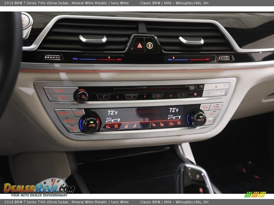 Controls of 2019 BMW 7 Series 740i xDrive Sedan Photo #14