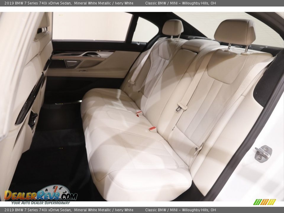 Rear Seat of 2019 BMW 7 Series 740i xDrive Sedan Photo #20