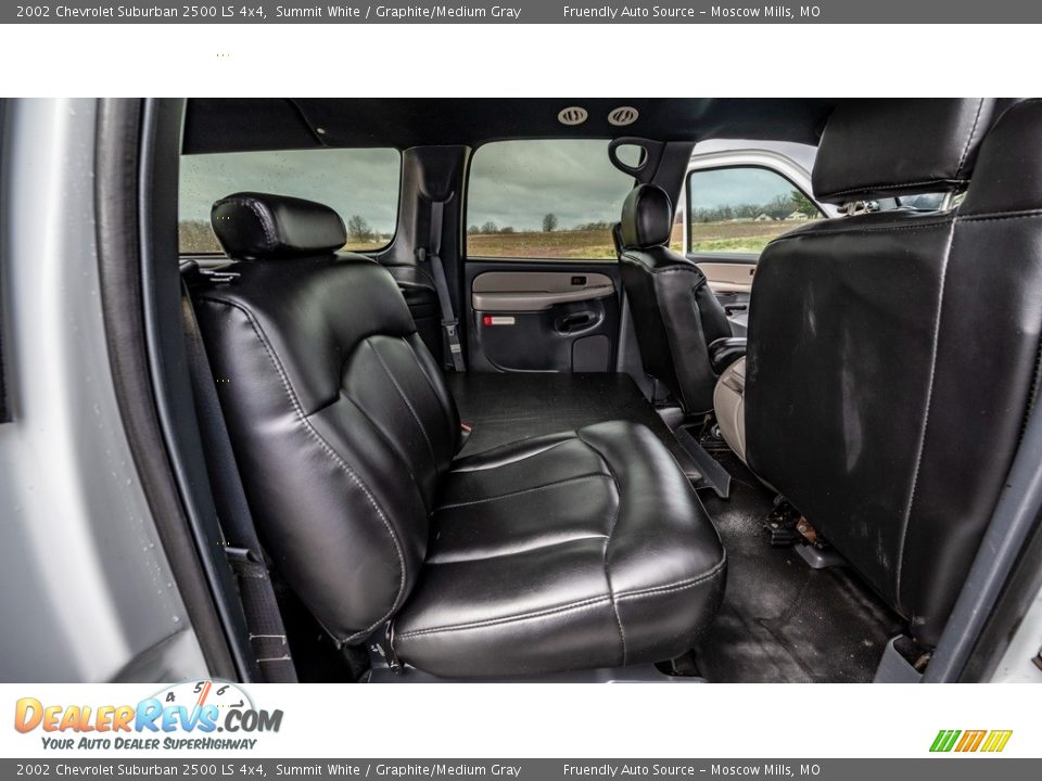 Rear Seat of 2002 Chevrolet Suburban 2500 LS 4x4 Photo #23