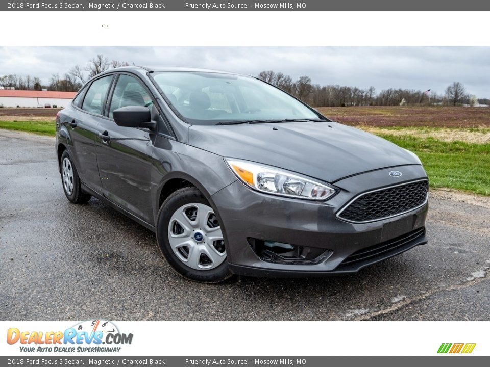 2018 Ford Focus S Sedan Magnetic / Charcoal Black Photo #1