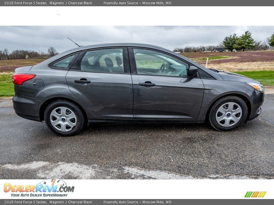 2018 Ford Focus S Sedan Magnetic / Charcoal Black Photo #3