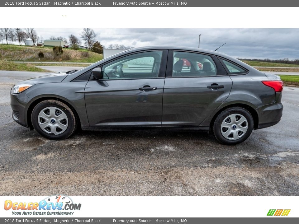 2018 Ford Focus S Sedan Magnetic / Charcoal Black Photo #7