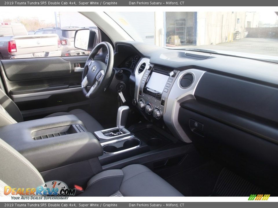 2019 Toyota Tundra SR5 Double Cab 4x4 Super White / Graphite Photo #15