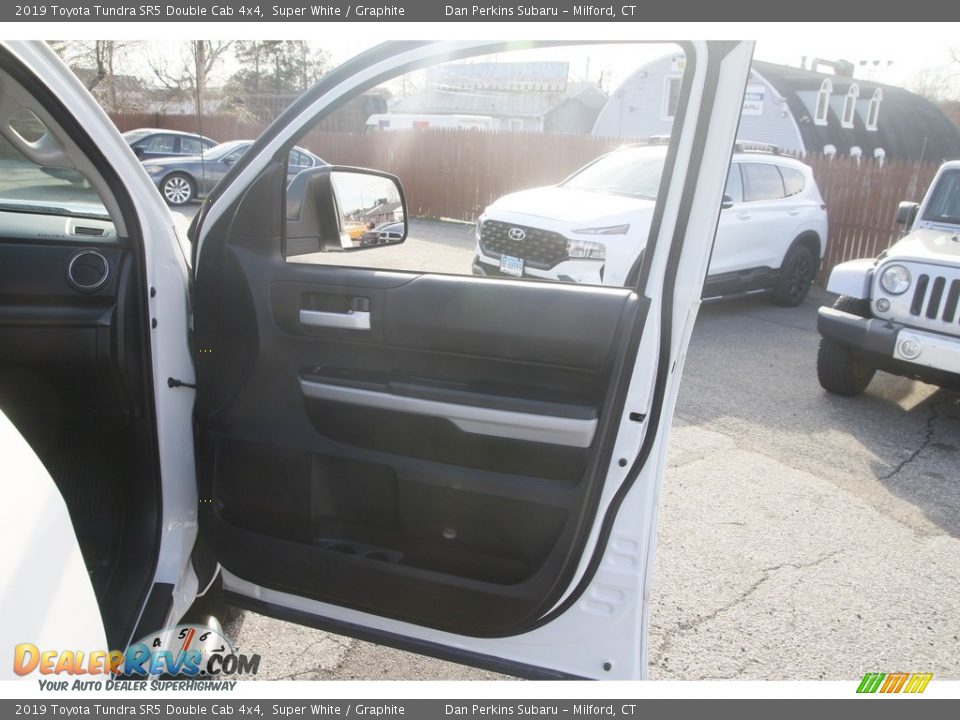 2019 Toyota Tundra SR5 Double Cab 4x4 Super White / Graphite Photo #16