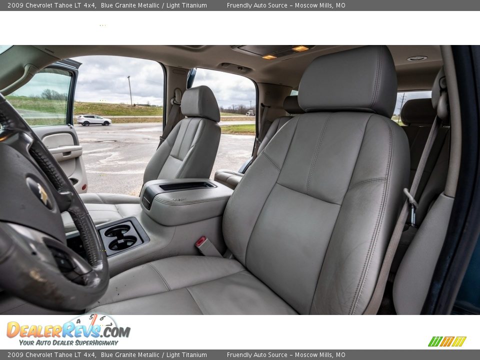 2009 Chevrolet Tahoe LT 4x4 Blue Granite Metallic / Light Titanium Photo #17