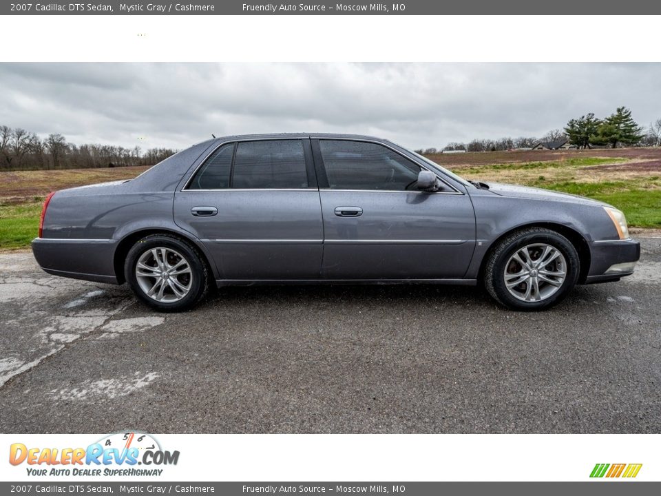 2007 Cadillac DTS Sedan Mystic Gray / Cashmere Photo #3