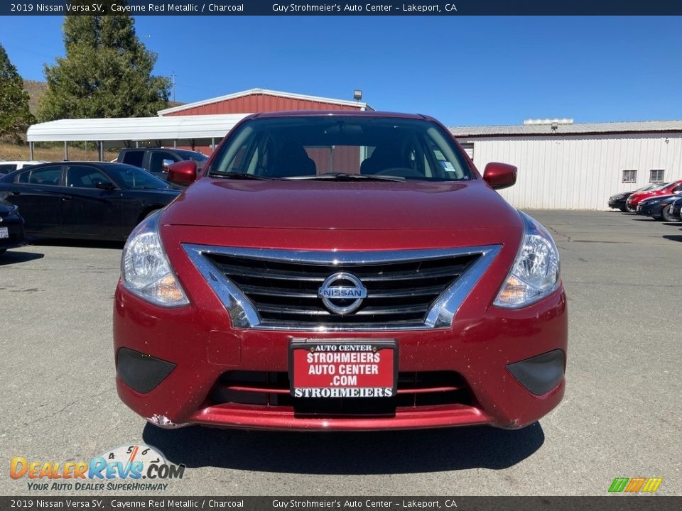 2019 Nissan Versa SV Cayenne Red Metallic / Charcoal Photo #2