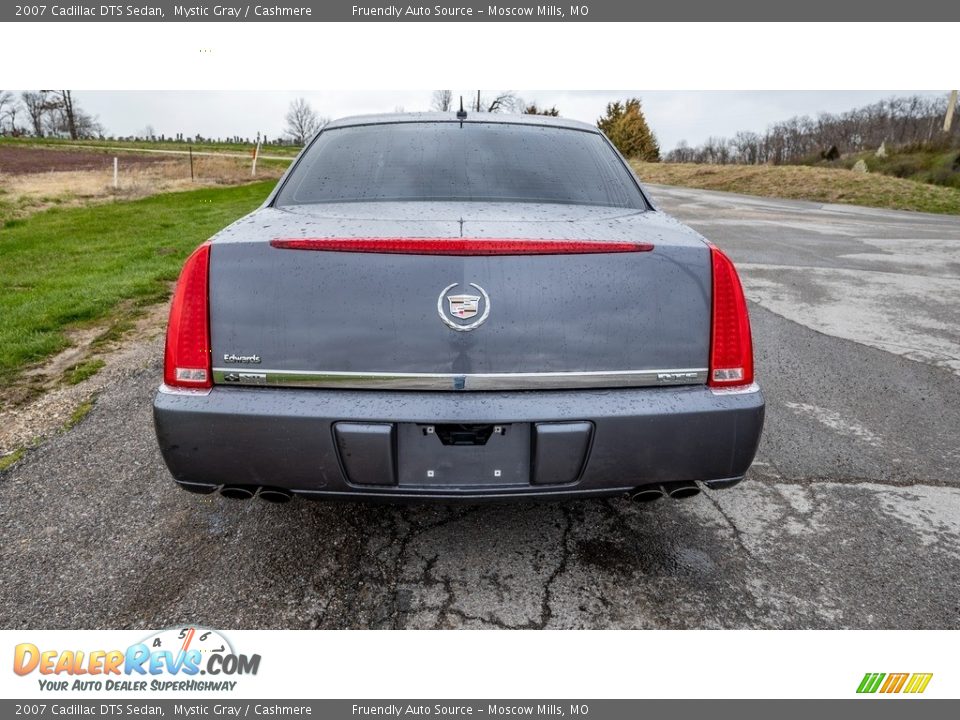 2007 Cadillac DTS Sedan Mystic Gray / Cashmere Photo #5