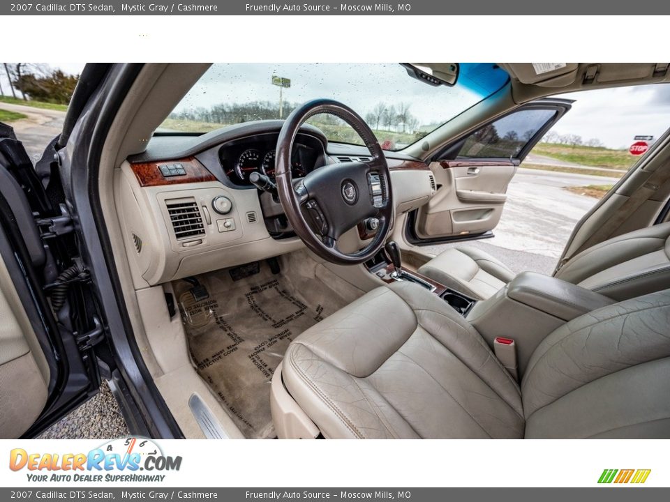 2007 Cadillac DTS Sedan Mystic Gray / Cashmere Photo #20