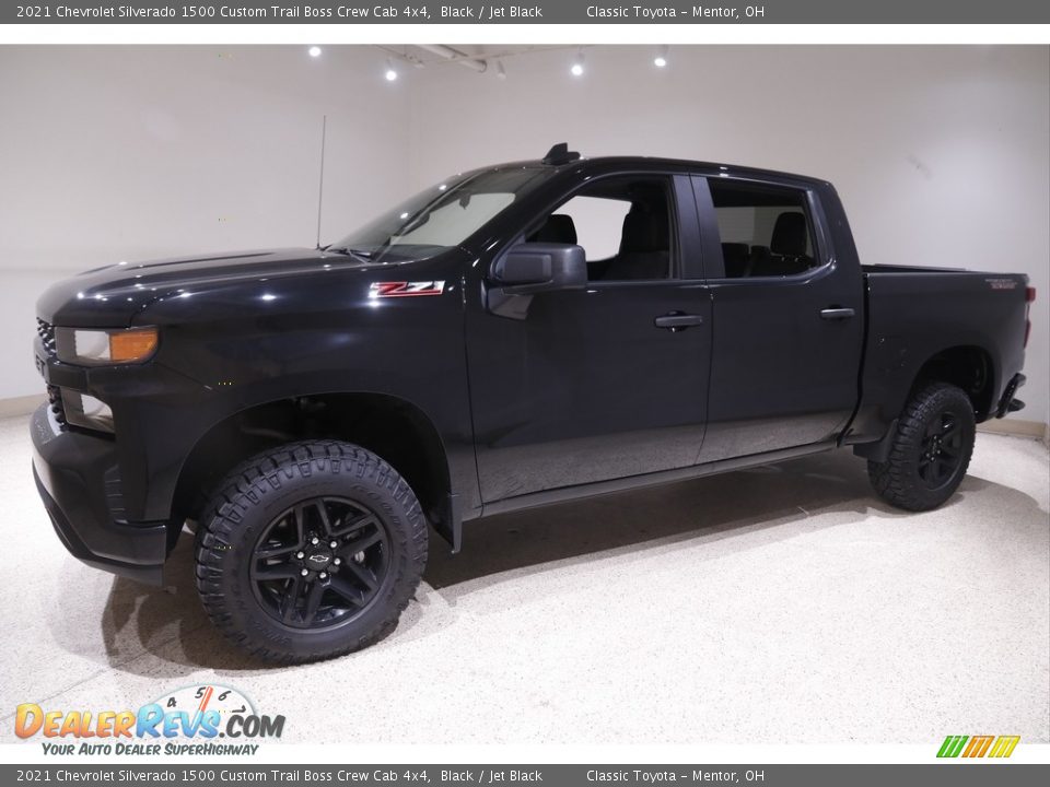 2021 Chevrolet Silverado 1500 Custom Trail Boss Crew Cab 4x4 Black / Jet Black Photo #3