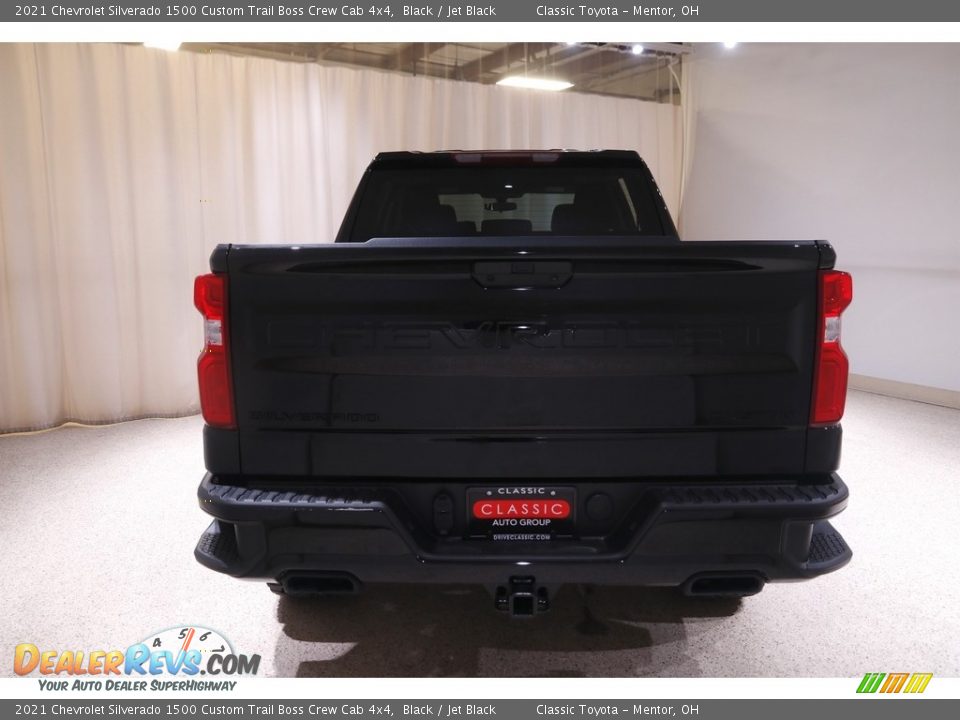 2021 Chevrolet Silverado 1500 Custom Trail Boss Crew Cab 4x4 Black / Jet Black Photo #17