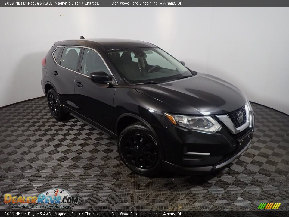 2019 Nissan Rogue S AWD Magnetic Black / Charcoal Photo #3