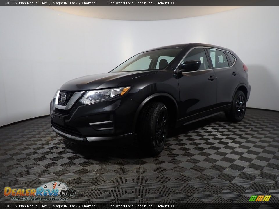 2019 Nissan Rogue S AWD Magnetic Black / Charcoal Photo #8