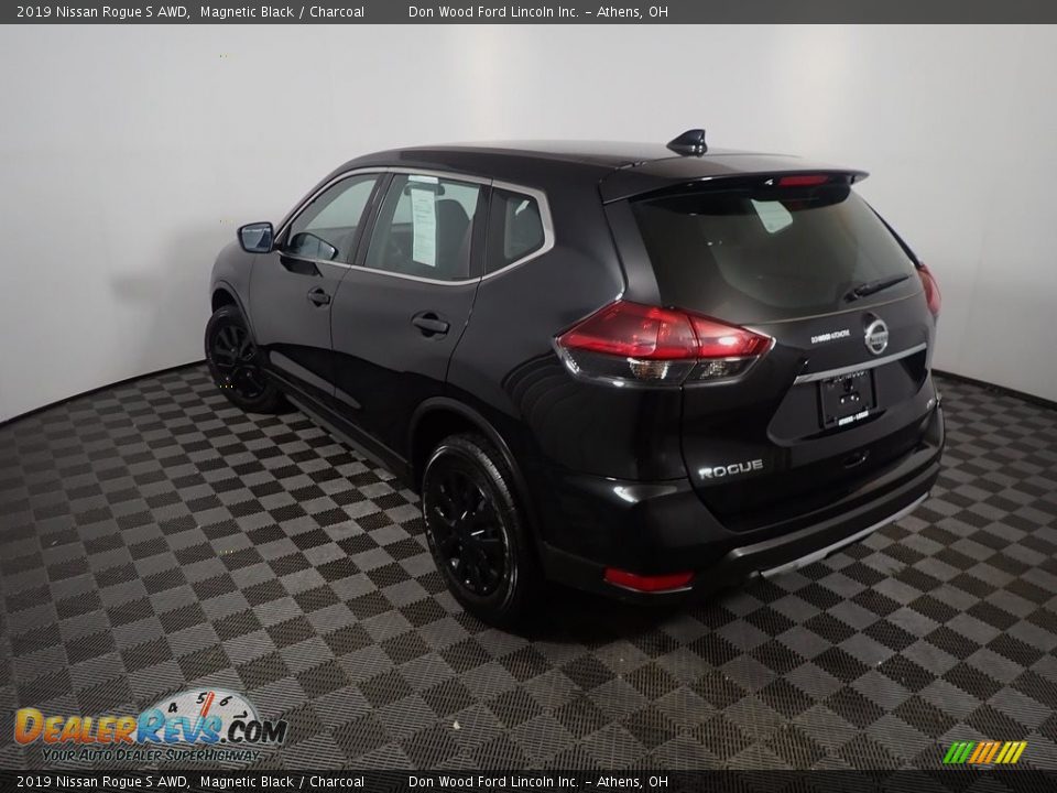 2019 Nissan Rogue S AWD Magnetic Black / Charcoal Photo #12