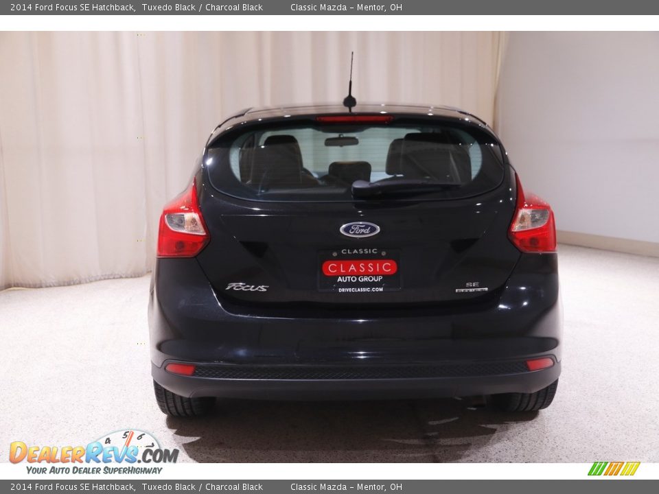2014 Ford Focus SE Hatchback Tuxedo Black / Charcoal Black Photo #17