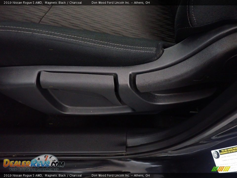 2019 Nissan Rogue S AWD Magnetic Black / Charcoal Photo #23