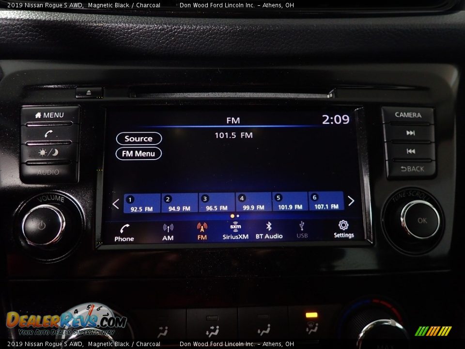 2019 Nissan Rogue S AWD Magnetic Black / Charcoal Photo #26