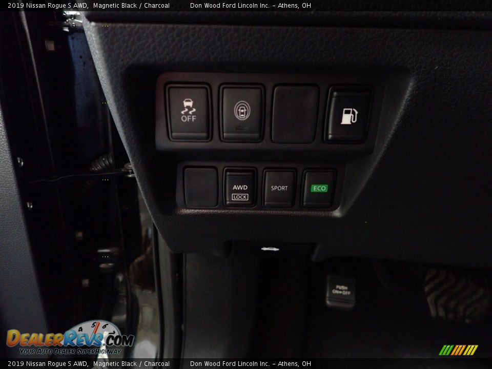 2019 Nissan Rogue S AWD Magnetic Black / Charcoal Photo #31