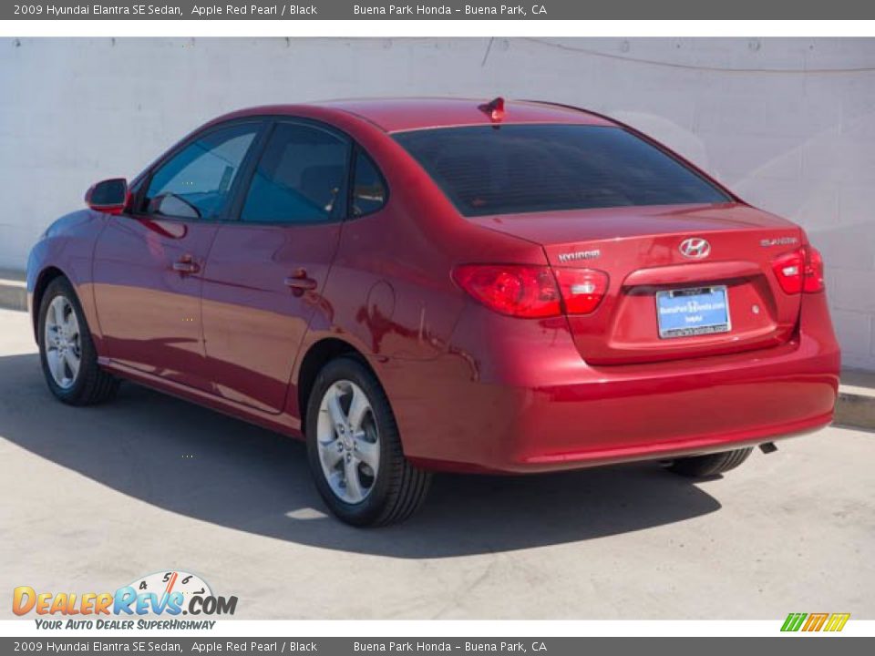 2009 Hyundai Elantra SE Sedan Apple Red Pearl / Black Photo #2