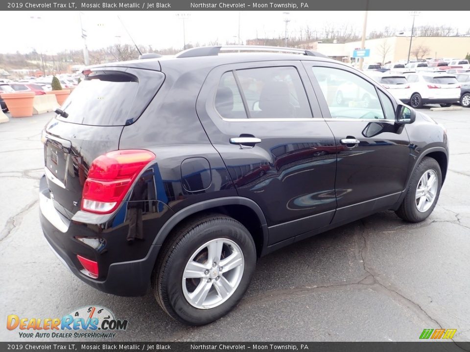 Mosaic Black Metallic 2019 Chevrolet Trax LT Photo #9