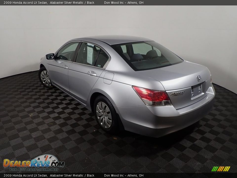 2009 Honda Accord LX Sedan Alabaster Silver Metallic / Black Photo #10