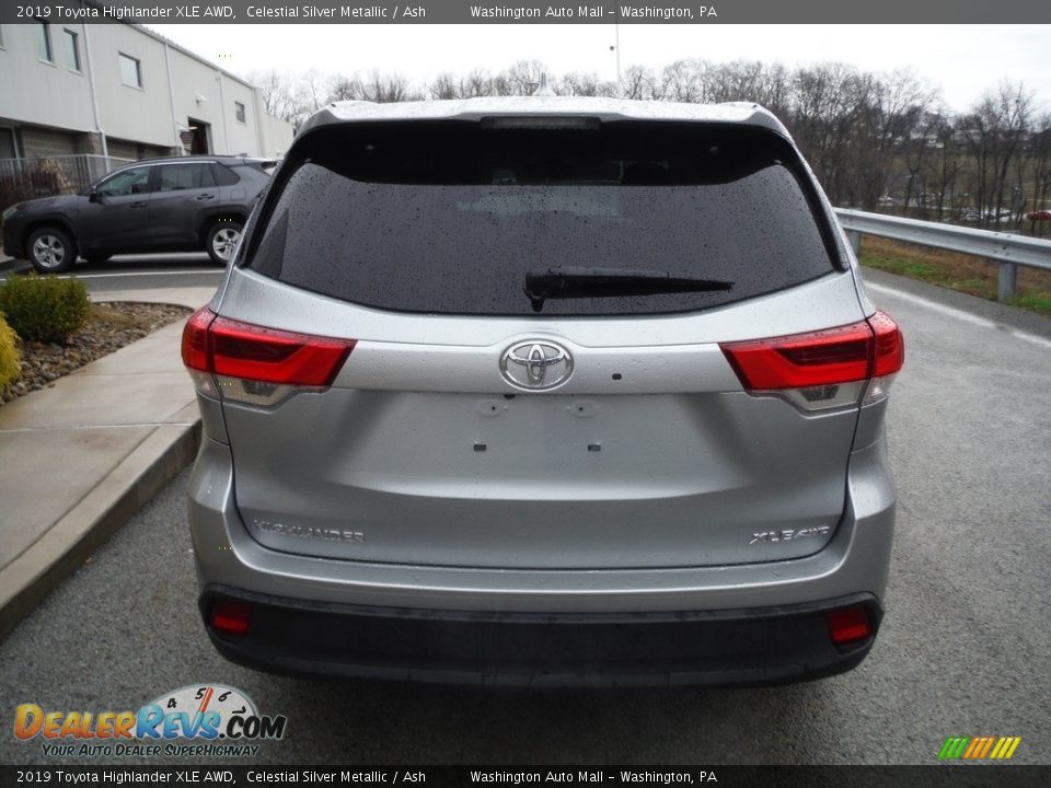 2019 Toyota Highlander XLE AWD Celestial Silver Metallic / Ash Photo #15