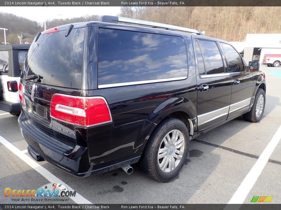 2014 Lincoln Navigator L 4x4 Tuxedo Black / Charcoal Black Photo #2