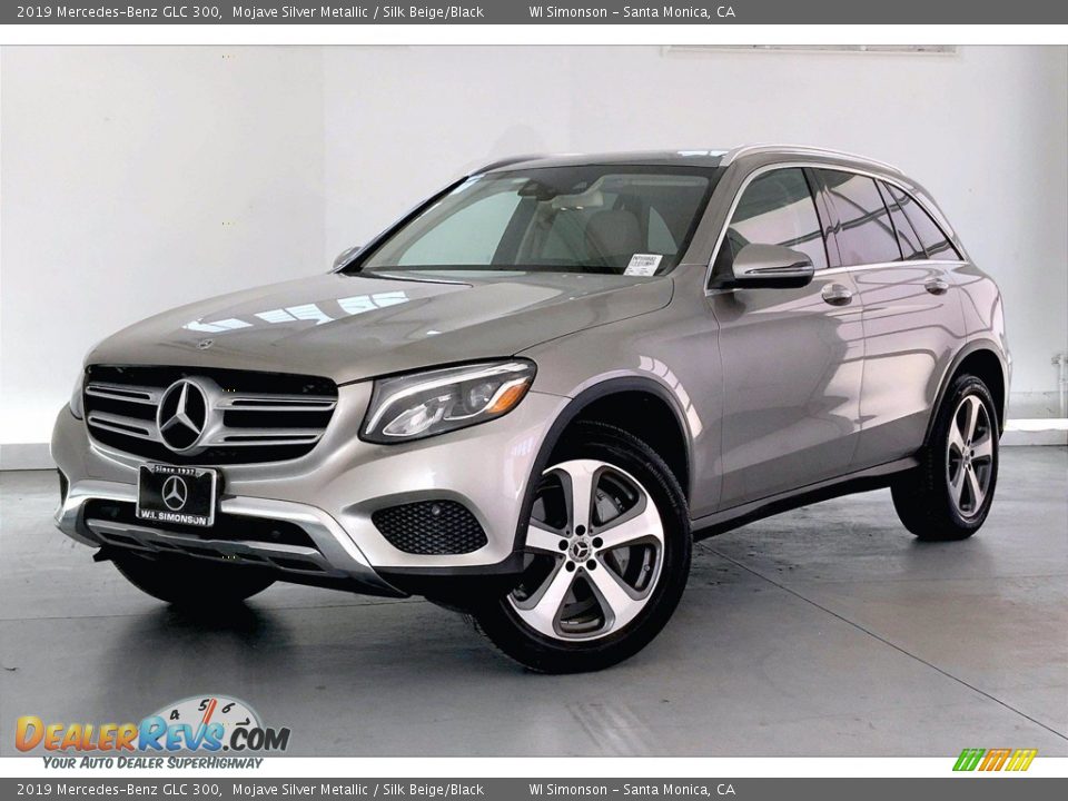 2019 Mercedes-Benz GLC 300 Mojave Silver Metallic / Silk Beige/Black Photo #12