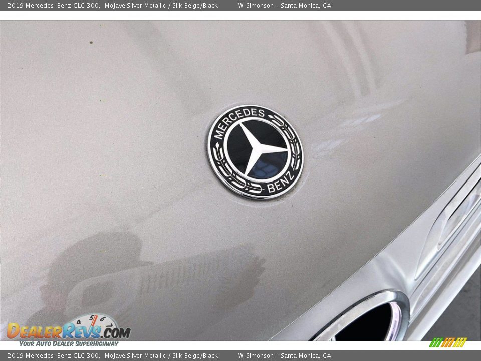 2019 Mercedes-Benz GLC 300 Mojave Silver Metallic / Silk Beige/Black Photo #30