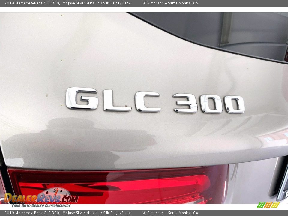 2019 Mercedes-Benz GLC 300 Mojave Silver Metallic / Silk Beige/Black Photo #31