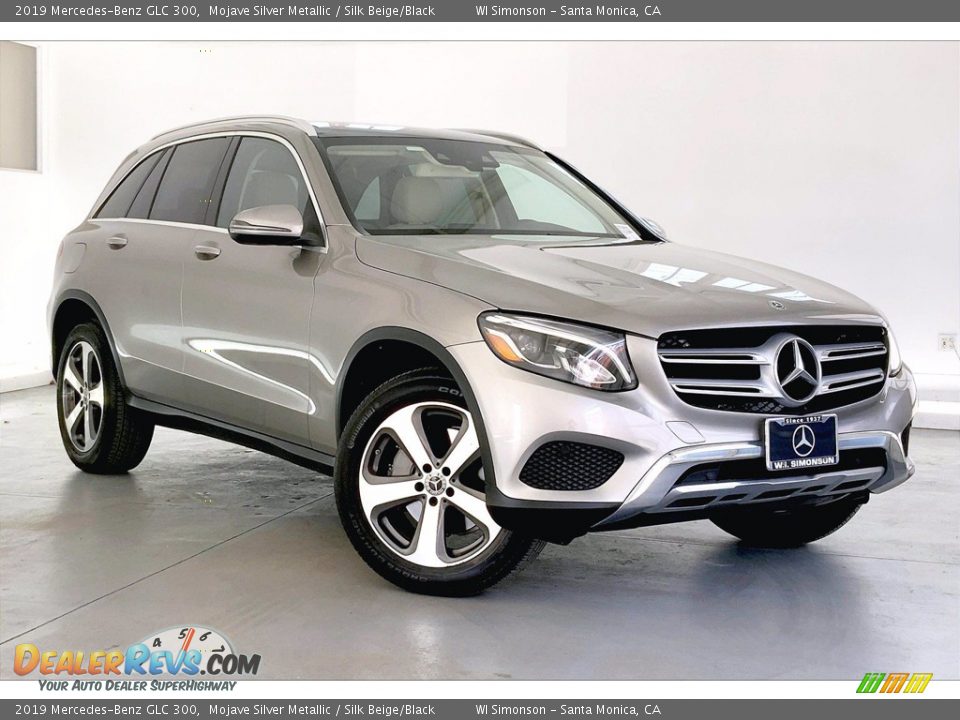 2019 Mercedes-Benz GLC 300 Mojave Silver Metallic / Silk Beige/Black Photo #34