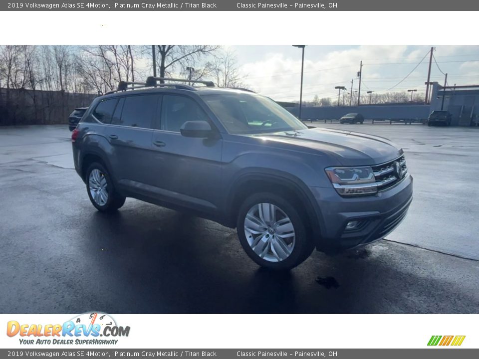 2019 Volkswagen Atlas SE 4Motion Platinum Gray Metallic / Titan Black Photo #2