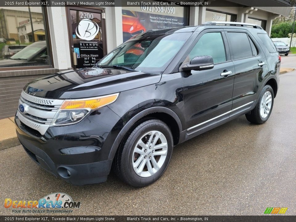 2015 Ford Explorer XLT Tuxedo Black / Medium Light Stone Photo #2