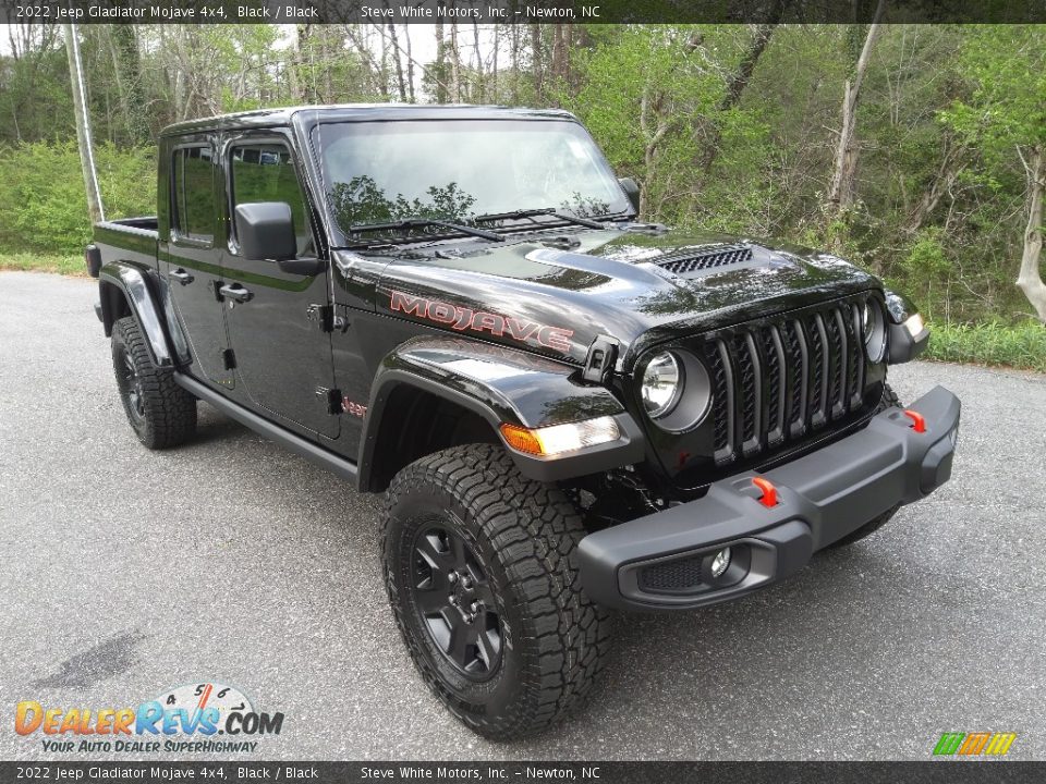 Black 2022 Jeep Gladiator Mojave 4x4 Photo #4