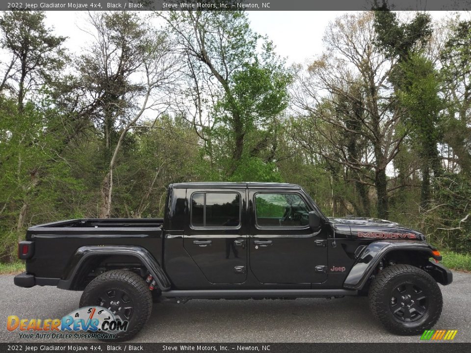 Black 2022 Jeep Gladiator Mojave 4x4 Photo #5