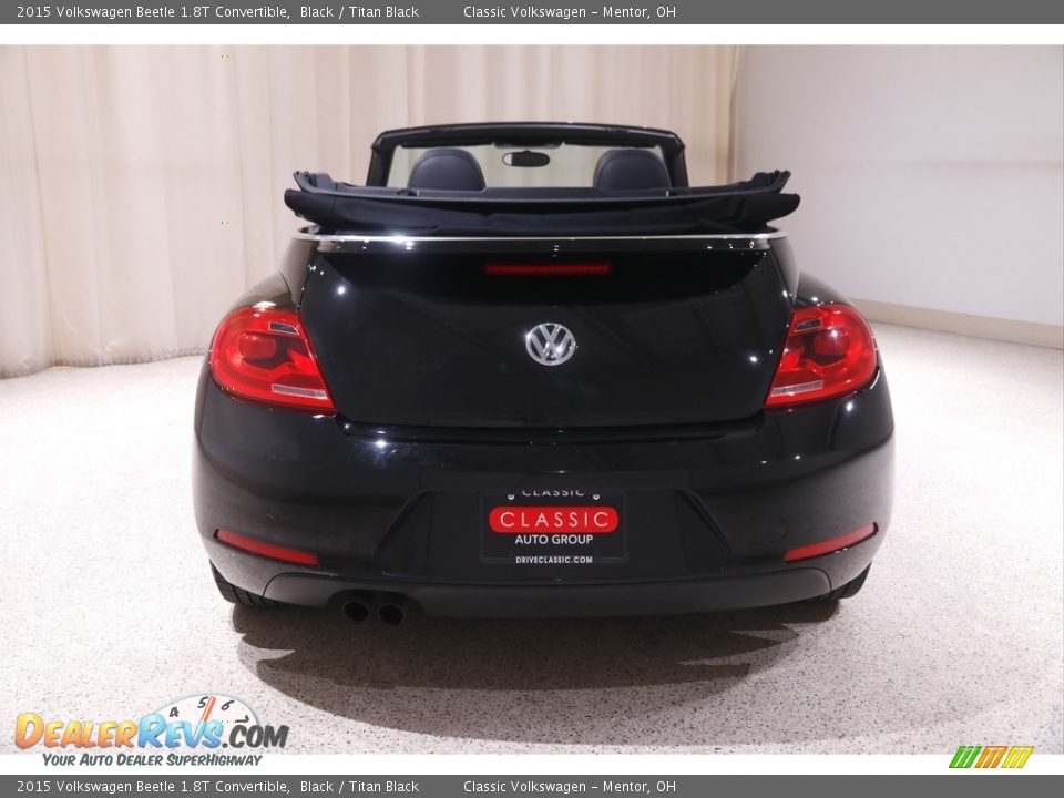 2015 Volkswagen Beetle 1.8T Convertible Black / Titan Black Photo #19