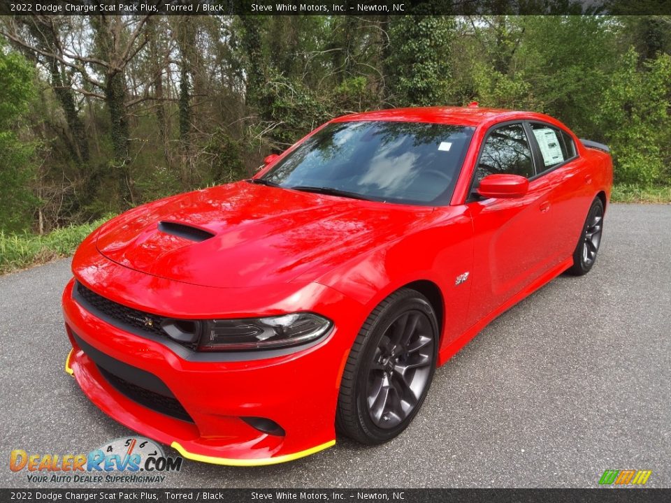 Front 3/4 View of 2022 Dodge Charger Scat Pack Plus Photo #2