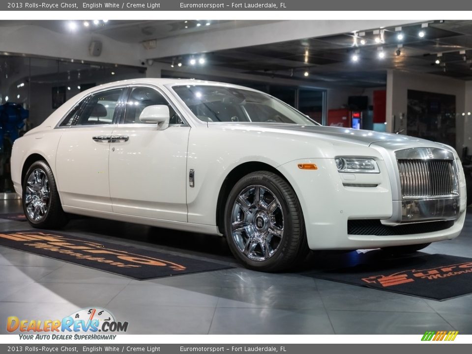 Front 3/4 View of 2013 Rolls-Royce Ghost  Photo #55
