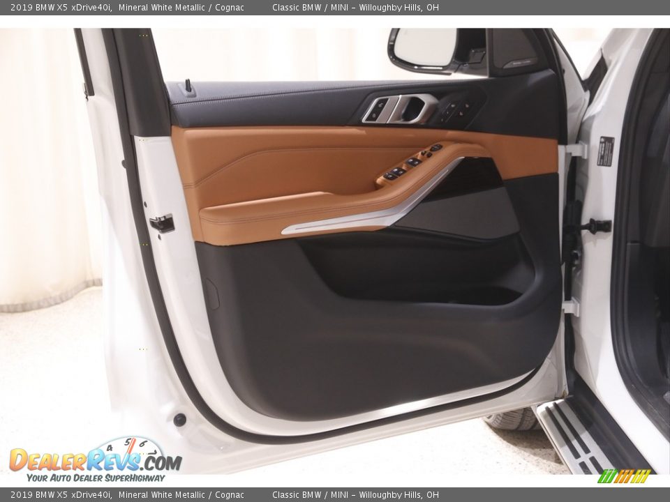 2019 BMW X5 xDrive40i Mineral White Metallic / Cognac Photo #4