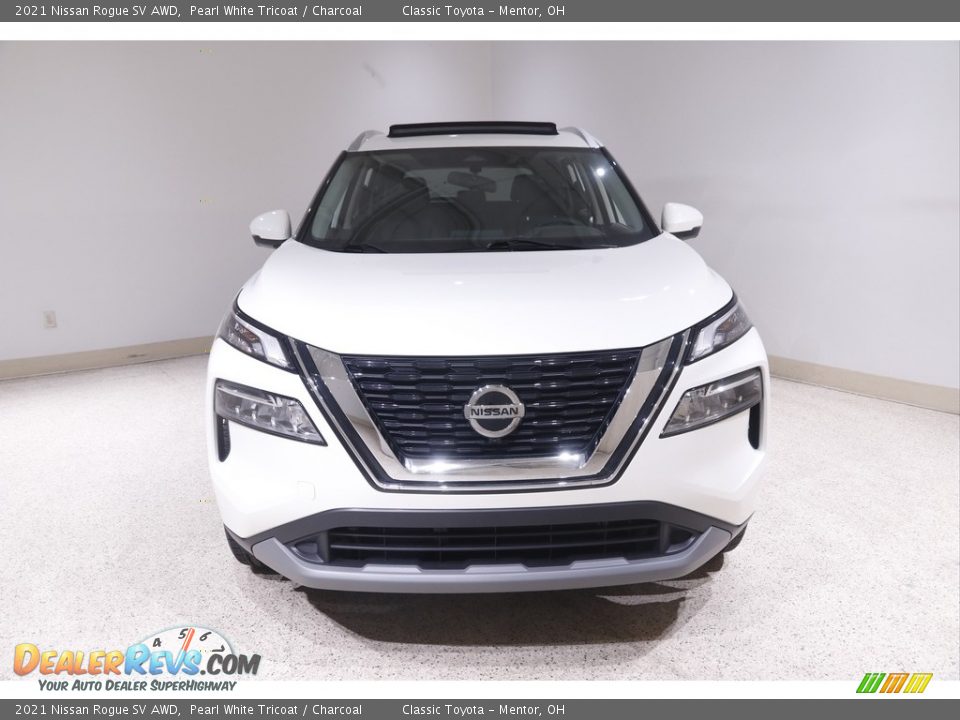 2021 Nissan Rogue SV AWD Pearl White Tricoat / Charcoal Photo #2