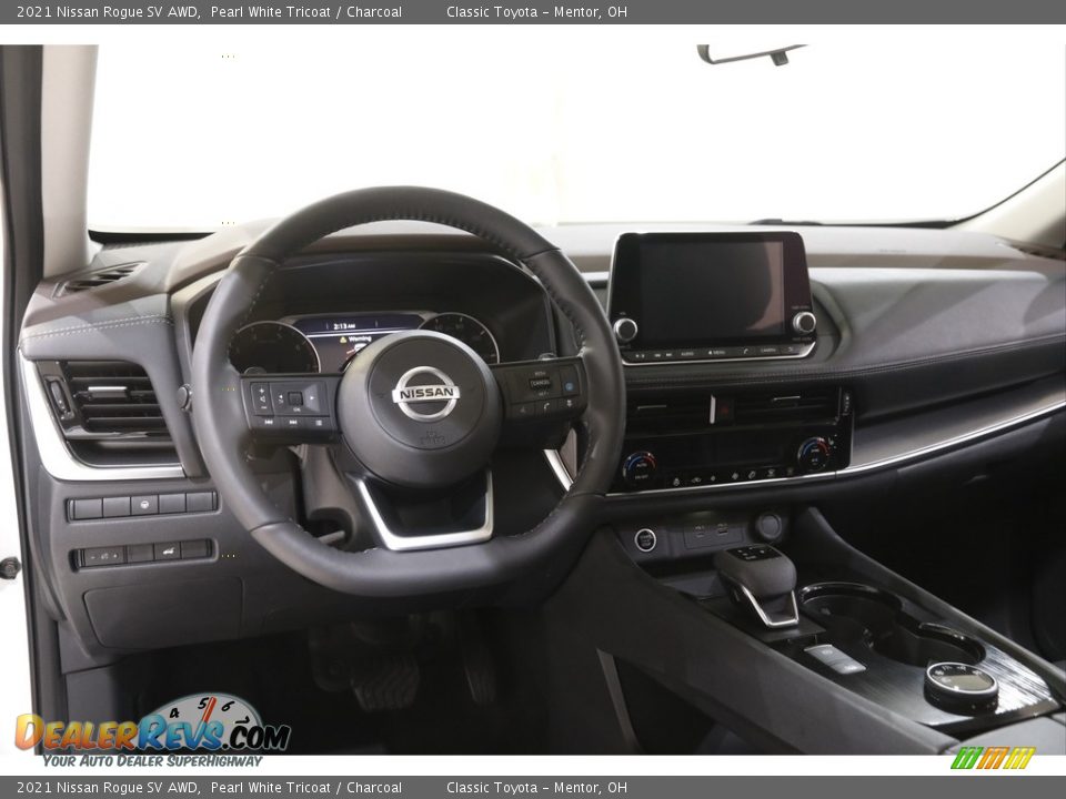 2021 Nissan Rogue SV AWD Pearl White Tricoat / Charcoal Photo #6